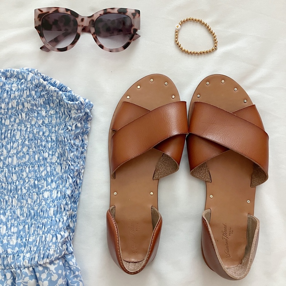 // sandals